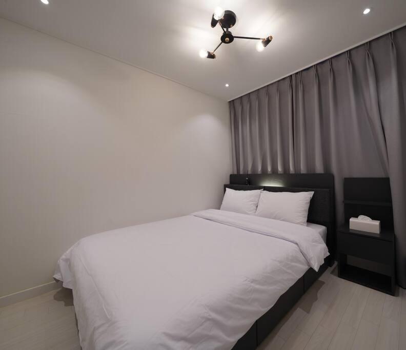 Dawn House Hotel โซล ภายนอก รูปภาพ