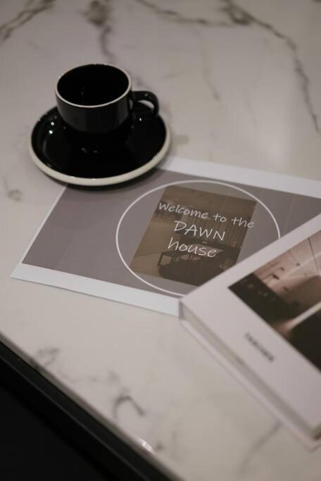 Dawn House Hotel โซล ภายนอก รูปภาพ